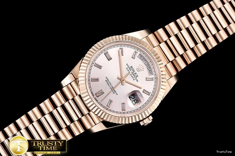 1208 RDD0210A – DayDate 40mm Youthful 679